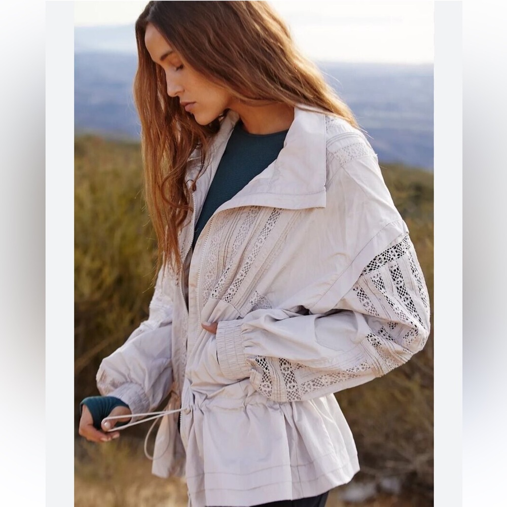 FREE PEOPLE MOVEMENT OH HEY APPLIQUÉ WITH LACE DETAIL JACKET LIGHT PINK …